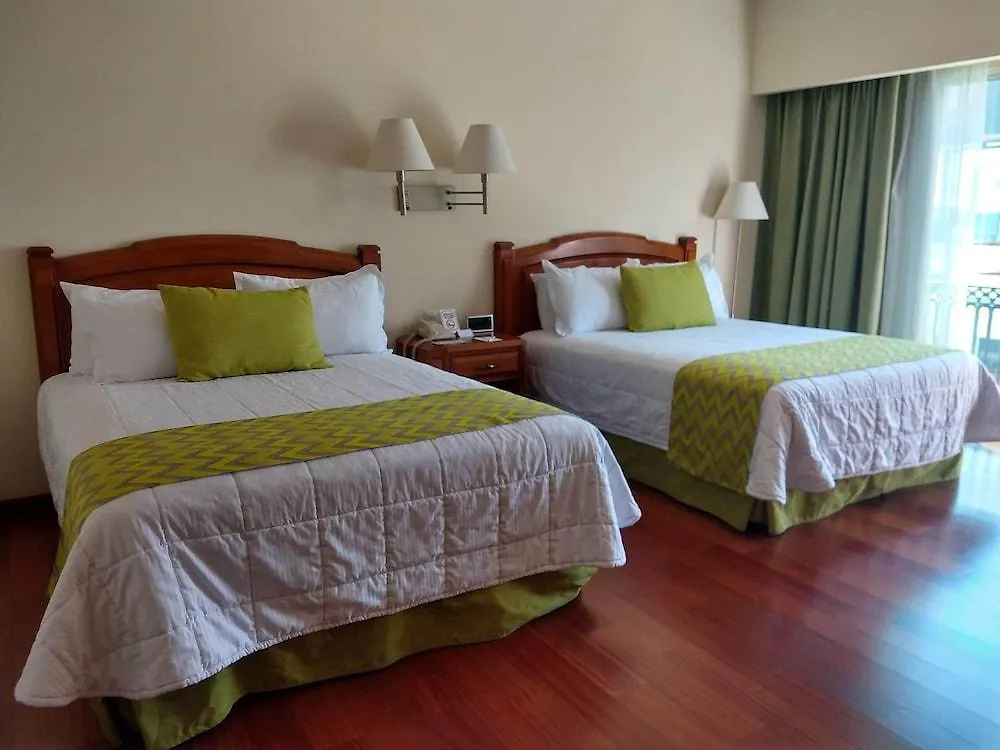 ***  Hotel Villa Florida プエブラ メキシコ