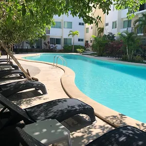 modern-beachy-apartment.allrivieramayahotels.com/